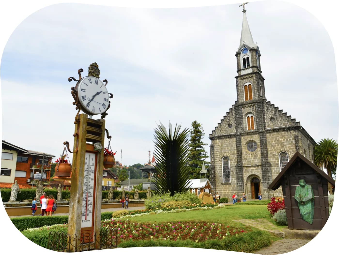 Praça da Igreja Matriz de Gramado, na Serra Gaúcha